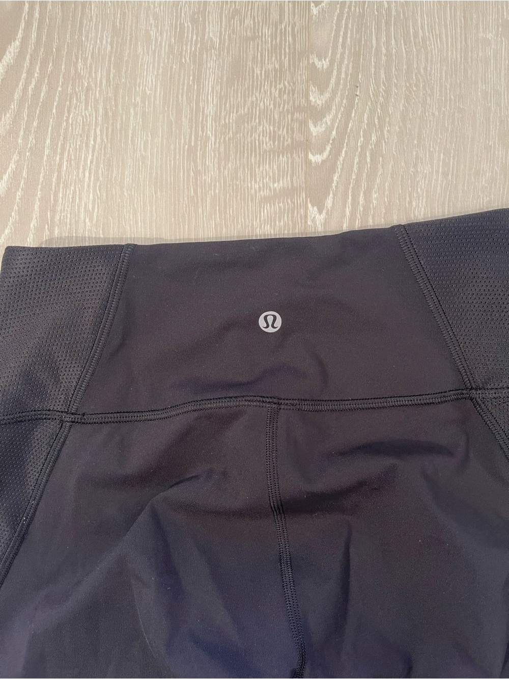 Lululemon Wunder Under High-Rise Tight 28" *Mesh Black size 6 - Picture 16 of 16